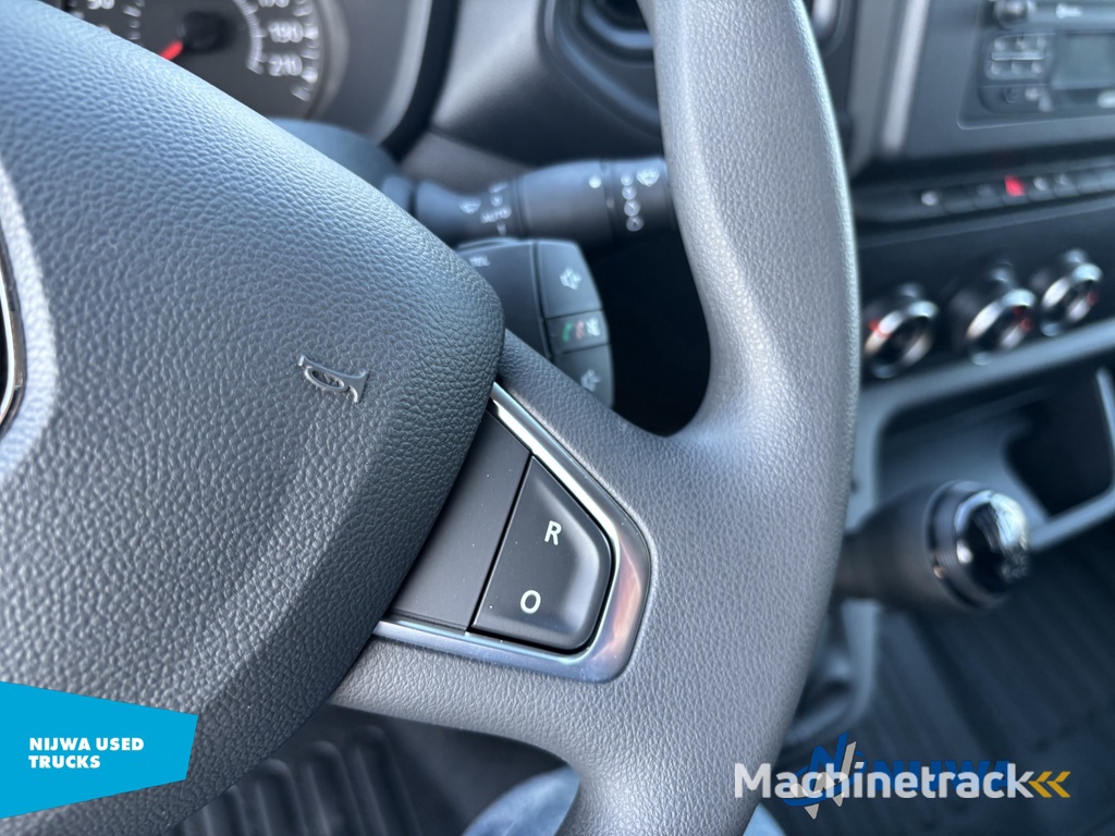 Renault Master 135 L3H2 Parkeersensoren + Cruise control