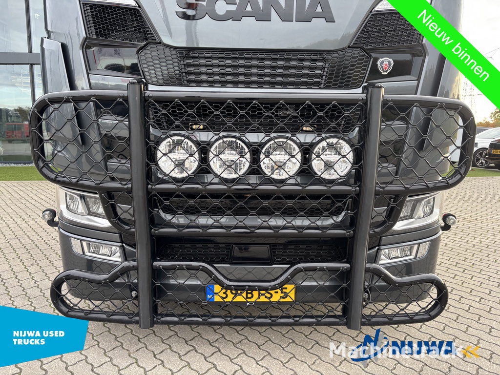 Scania S500 6x2 Low mileage + Showtruck