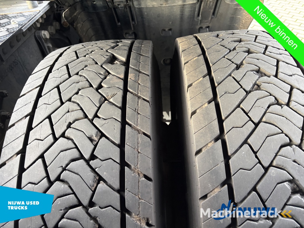 Scania S500 6x2 Low mileage + Showtruck