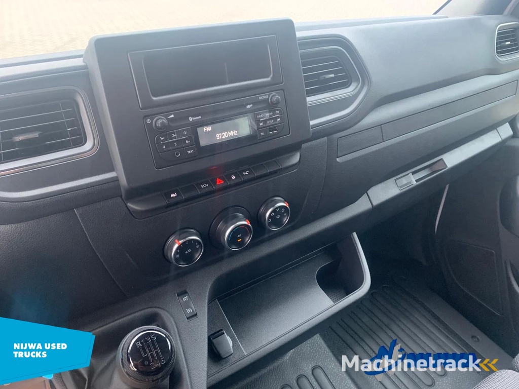 Renault Master 180 L3H2 Parkeersensoren + Airco