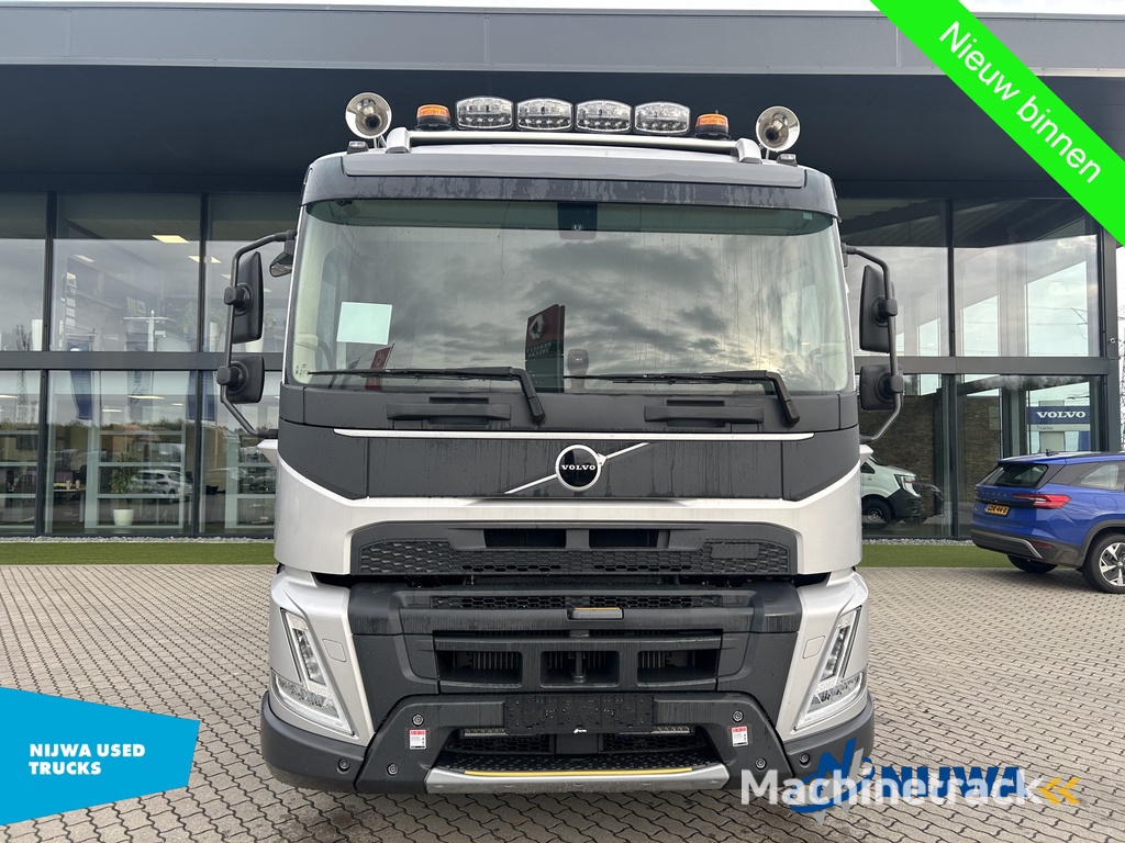 Volvo FMX 540 8x2 Hyva Haakarm + Vangmuil