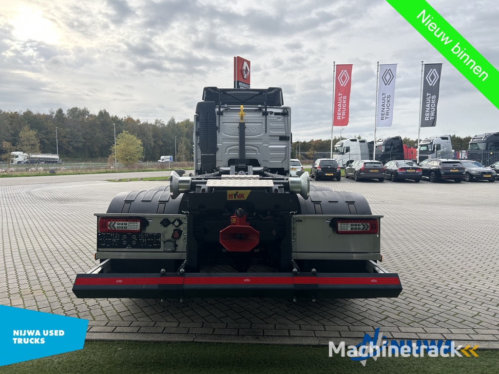 Volvo FMX 540 8x2 Hyva Haakarm + Vangmuil