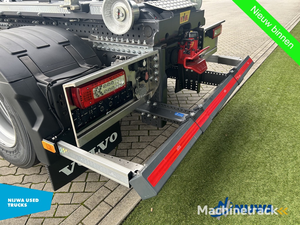 Volvo FMX 540 8x2 Hyva Haakarm + Vangmuil