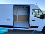 Miniaturansicht von Renault Master 135 L3H2 Parkeersensoren + Cruise control