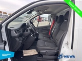 Minituur van Renault Trafic 150 T30 L2H1 Automaat + Carplay
