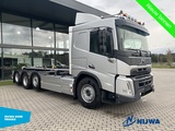 Minituur van Volvo FMX 540 8x2 Hyva Haakarm + Vangmuil