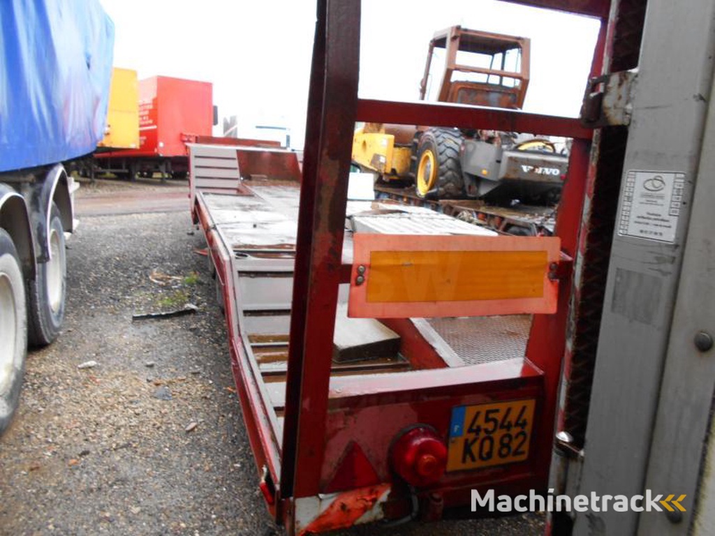 Titan Non spécifié