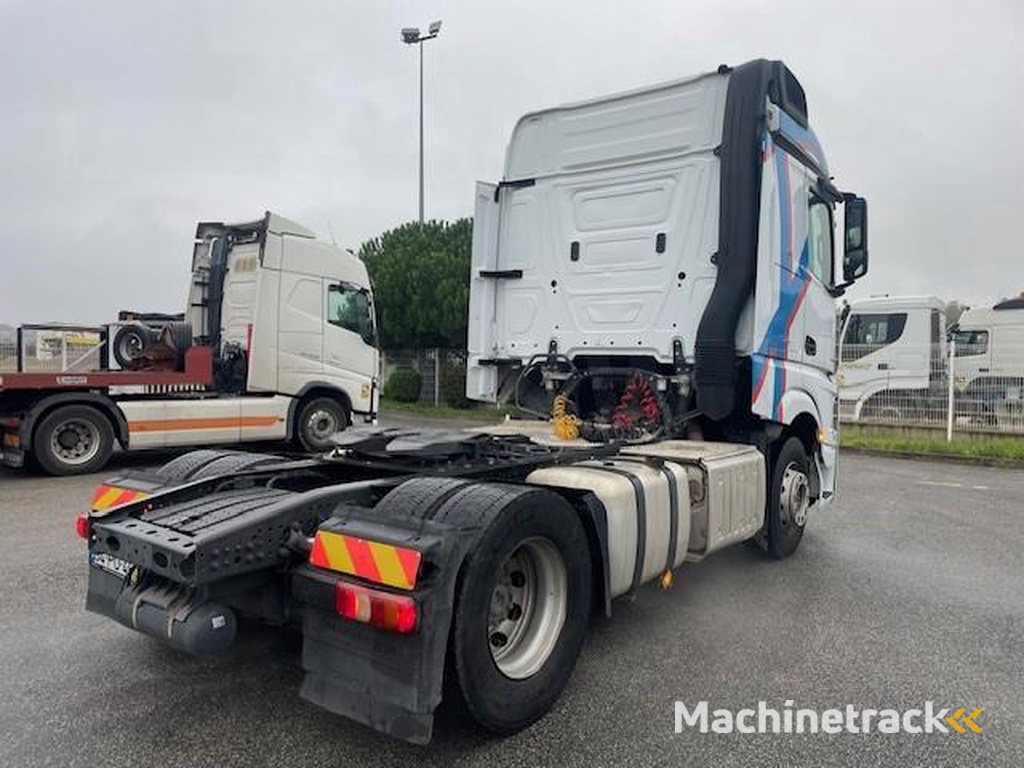 Mercedes Actros