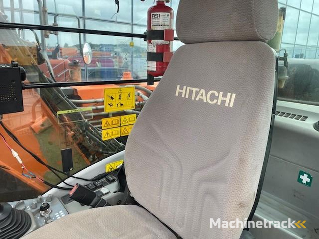 Hitachi ZX140W-5B