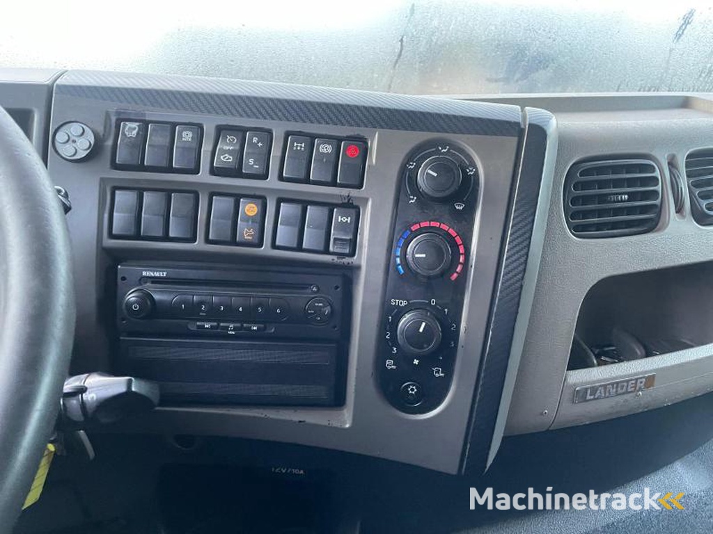 Renault Lander