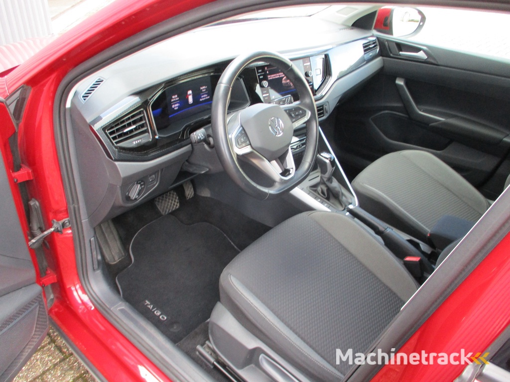 Volkswagen Taigo 1.0 TSI Life Business Automaat Trekhaak Apple Carplay