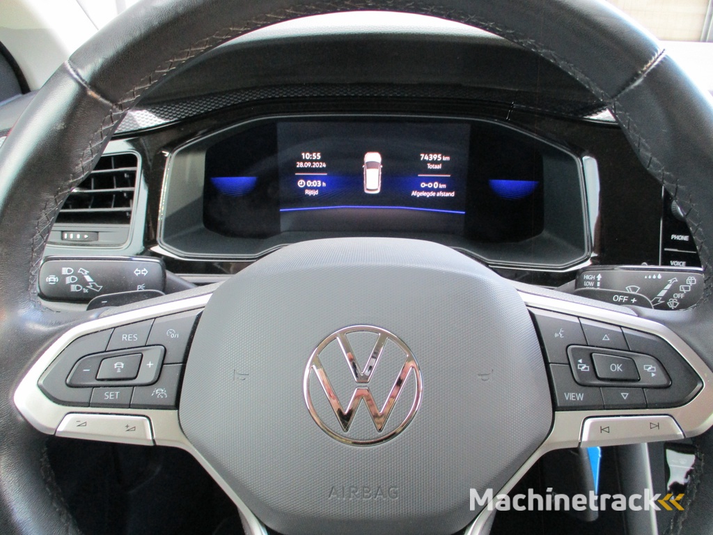 Volkswagen Taigo 1.0 TSI Life Business Automaat Trekhaak Apple Carplay