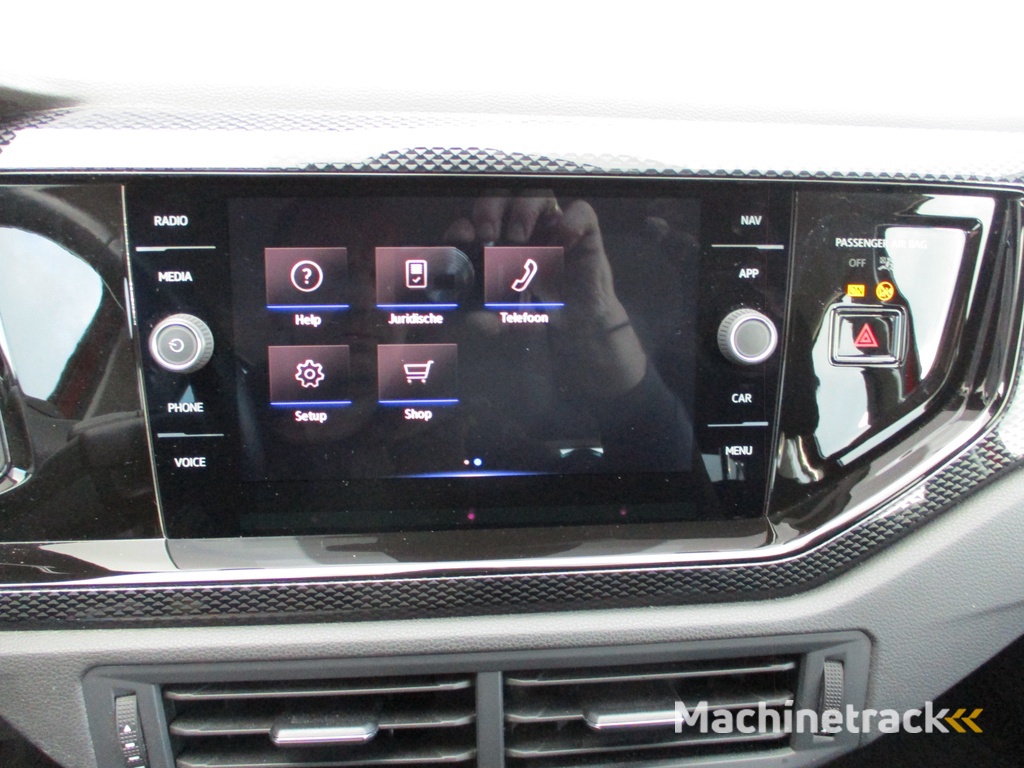 Volkswagen Taigo 1.0 TSI Life Business Automaat Trekhaak Apple Carplay