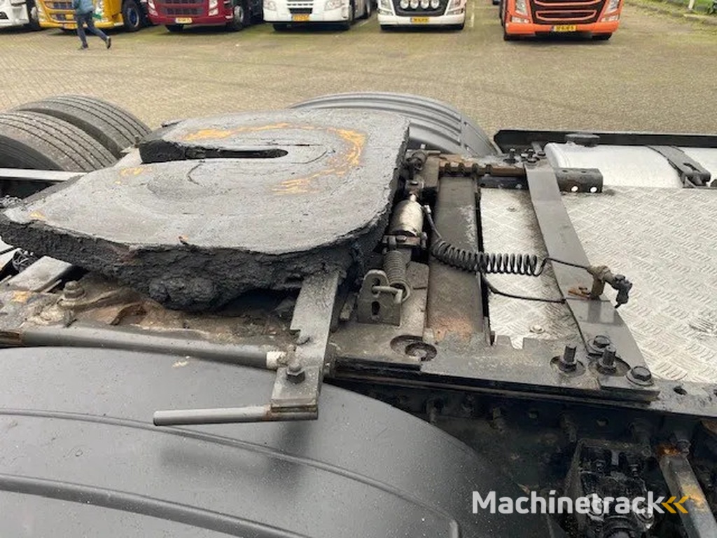 Volvo FH 16 6x2 sleepas trekker ,DL ,750 pk, XL cabine , schuifschotel .