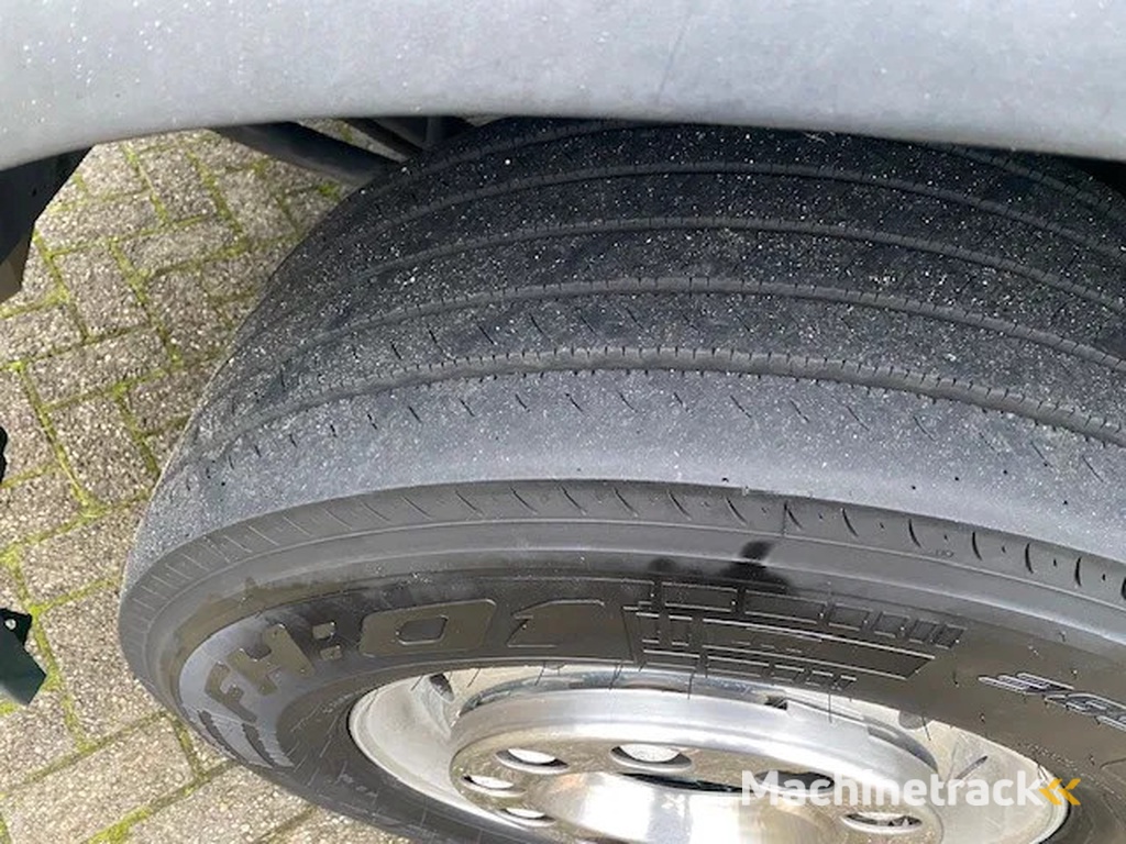 Volvo FH 16 6x2 sleepas trekker ,DL ,750 pk, XL cabine , schuifschotel .