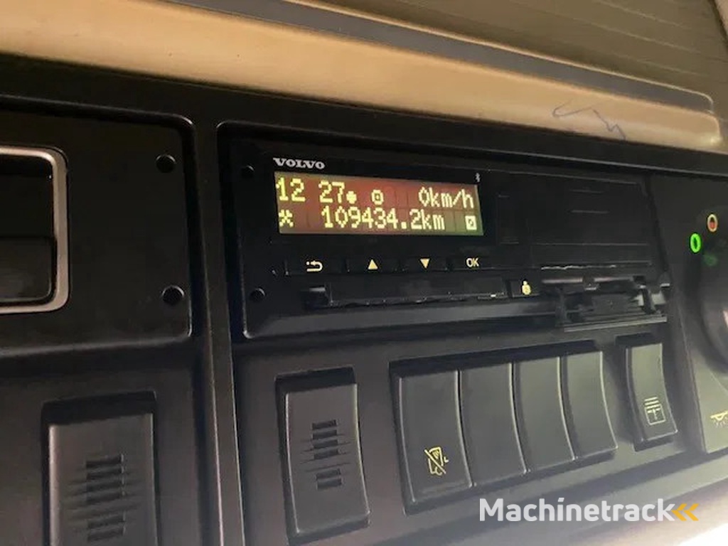 Volvo FH 500 XL  euro 6 full spoilered, 2 x tank, modeljaar 2017