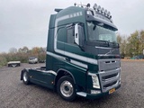 Minituur van Volvo FH 500 XL  euro 6 full spoilered, 2 x tank, modeljaar 2017