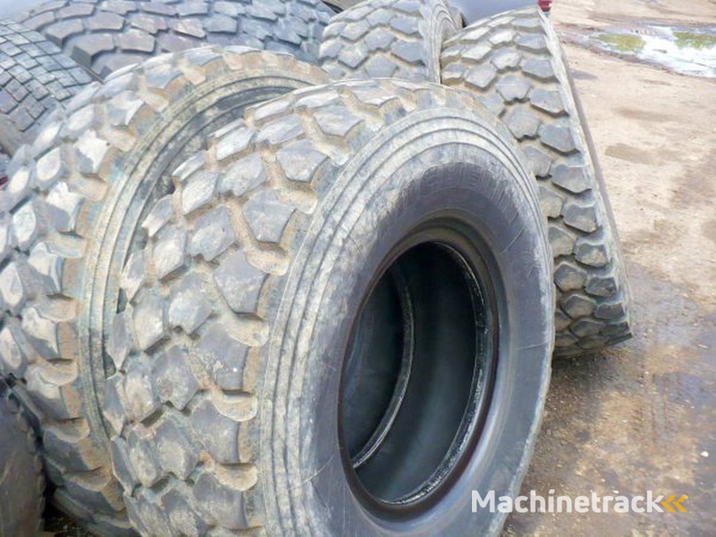 Michelin R20 365/85 XZL