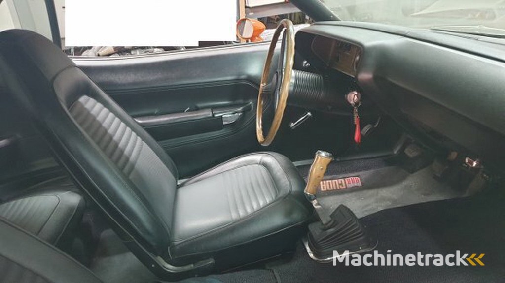 _JINÉ PLYMOUTH - BarraCUDA (AAR, Six-Pack