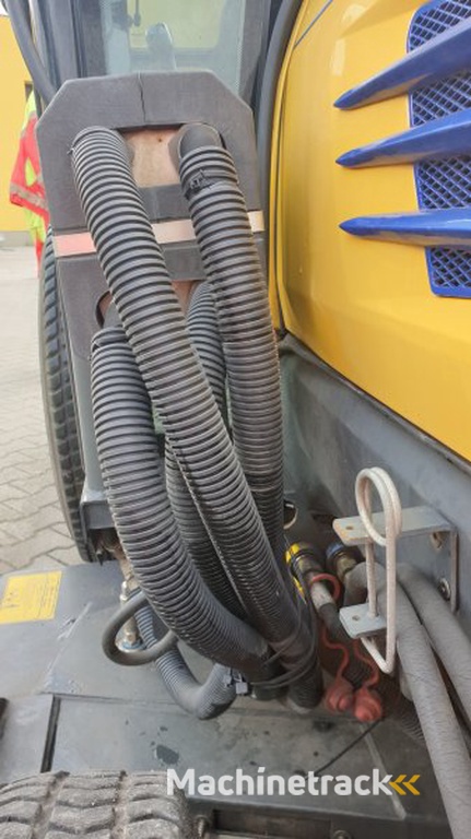 Kubota ST V 40 +Orca +Airmatic