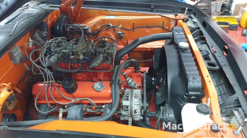 _JINÉ PLYMOUTH - BarraCUDA (AAR, Six-Pack