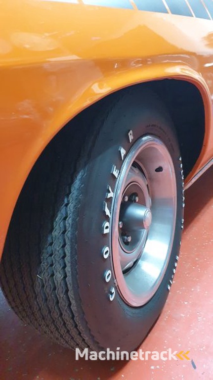 _JINÉ PLYMOUTH - BarraCUDA (AAR, Six-Pack