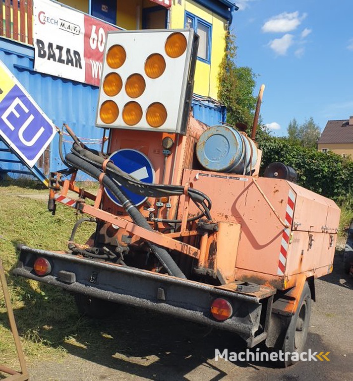 _JINÉ (DE) Strassmayr - STP 1008 Patchmatic