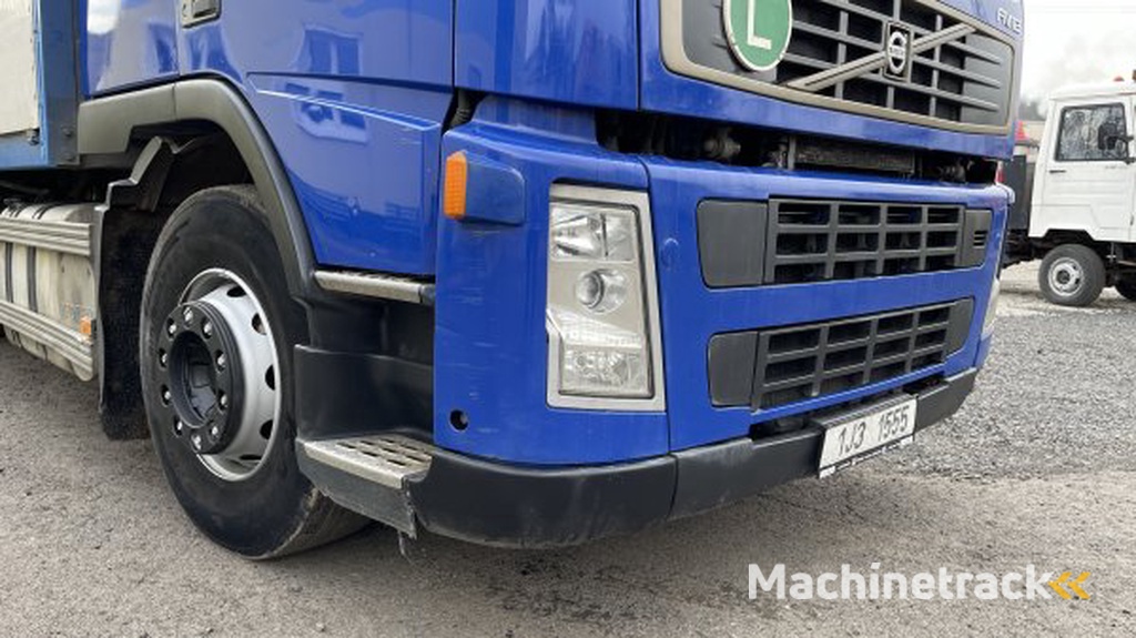 Volvo FM 12 + HIAB 144