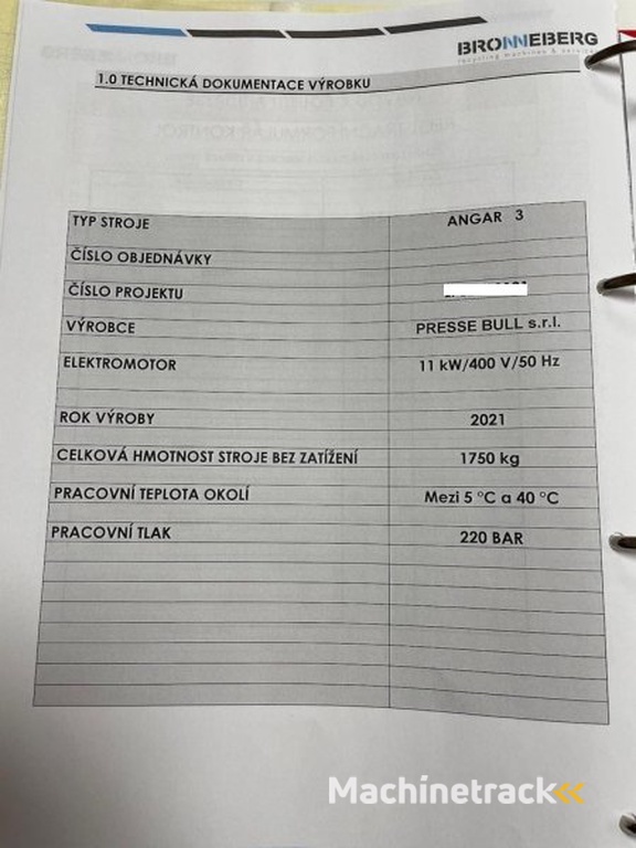 _JINÉ (IT/NL) Presse Bull/Bronneberg - Angar 3