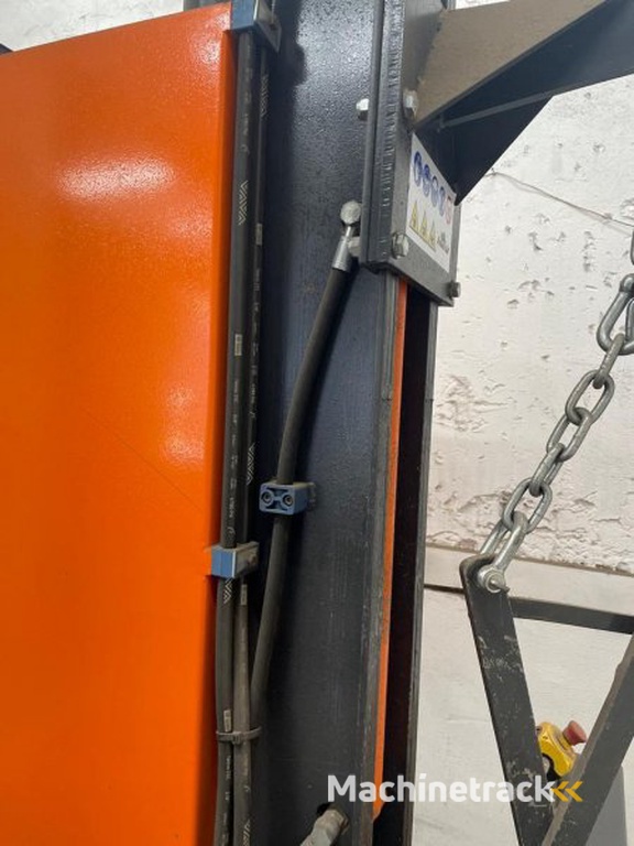 _JINÉ (IT/NL) Presse Bull/Bronneberg - Angar 3