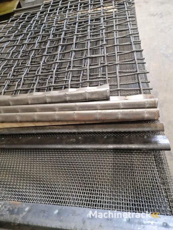 Sandvik Sandvik - Extec + Powerscreen / Chieftain