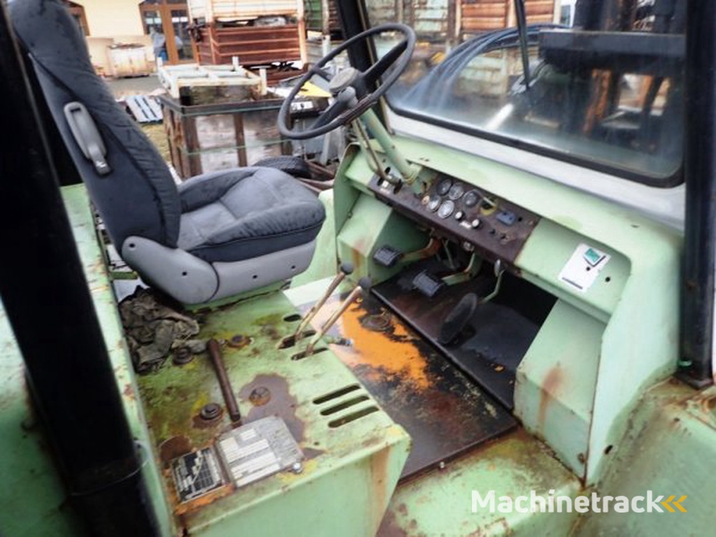 _JINÉ (US) Clark - C500 Y180 D (Perkins diesel)