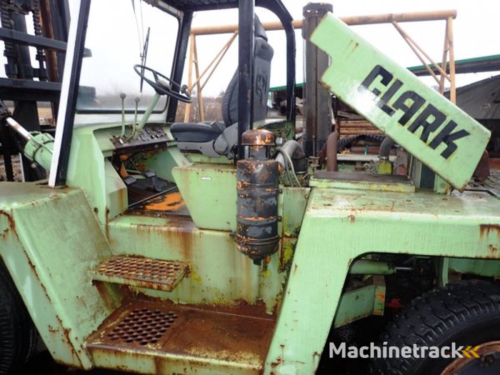 _JINÉ (US) Clark - C500 Y180 D (Perkins diesel)