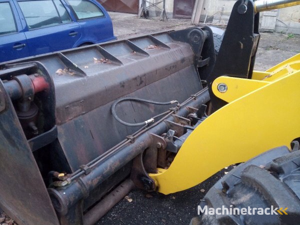 Hanomag WA 90 (Komatsu) -motor Perkins