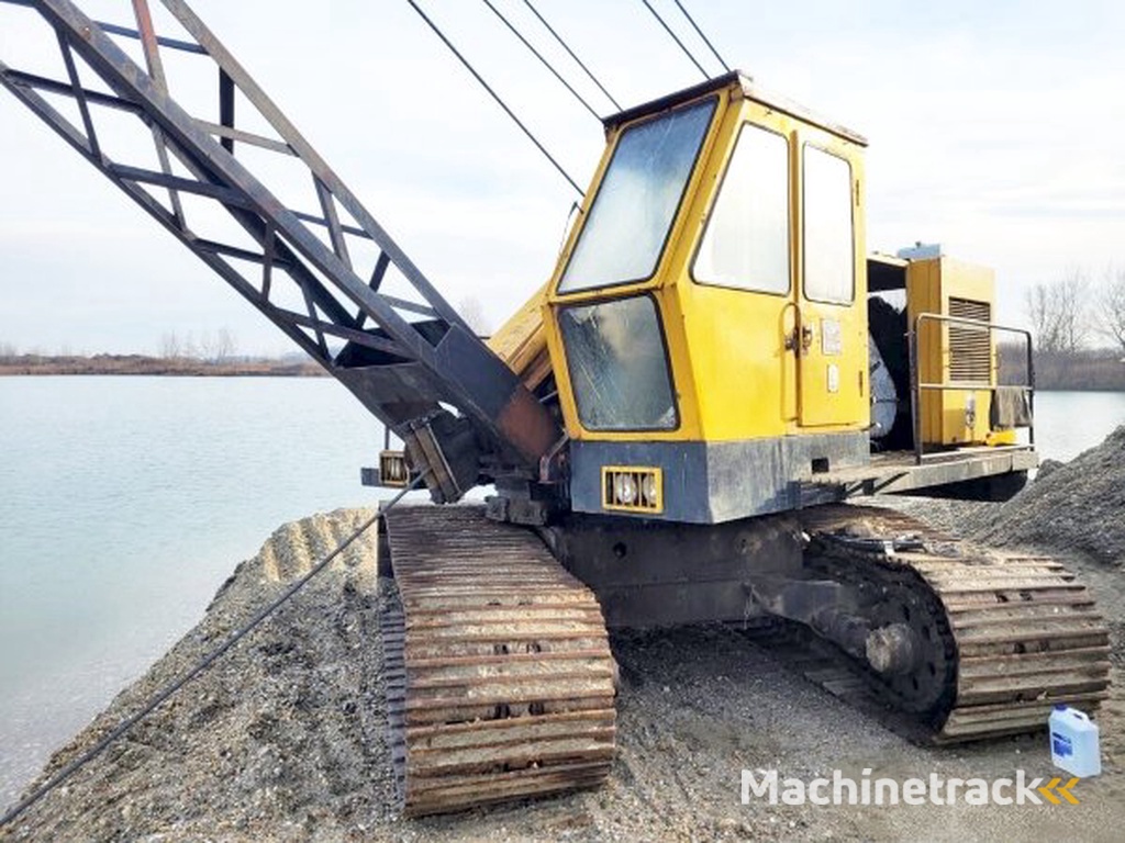 _JINÉ (HBM) Nobas / CATerpillar motor