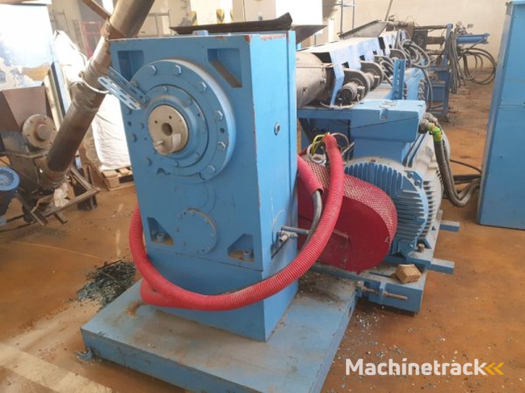 _JINÉ (CZ) Provite 2000