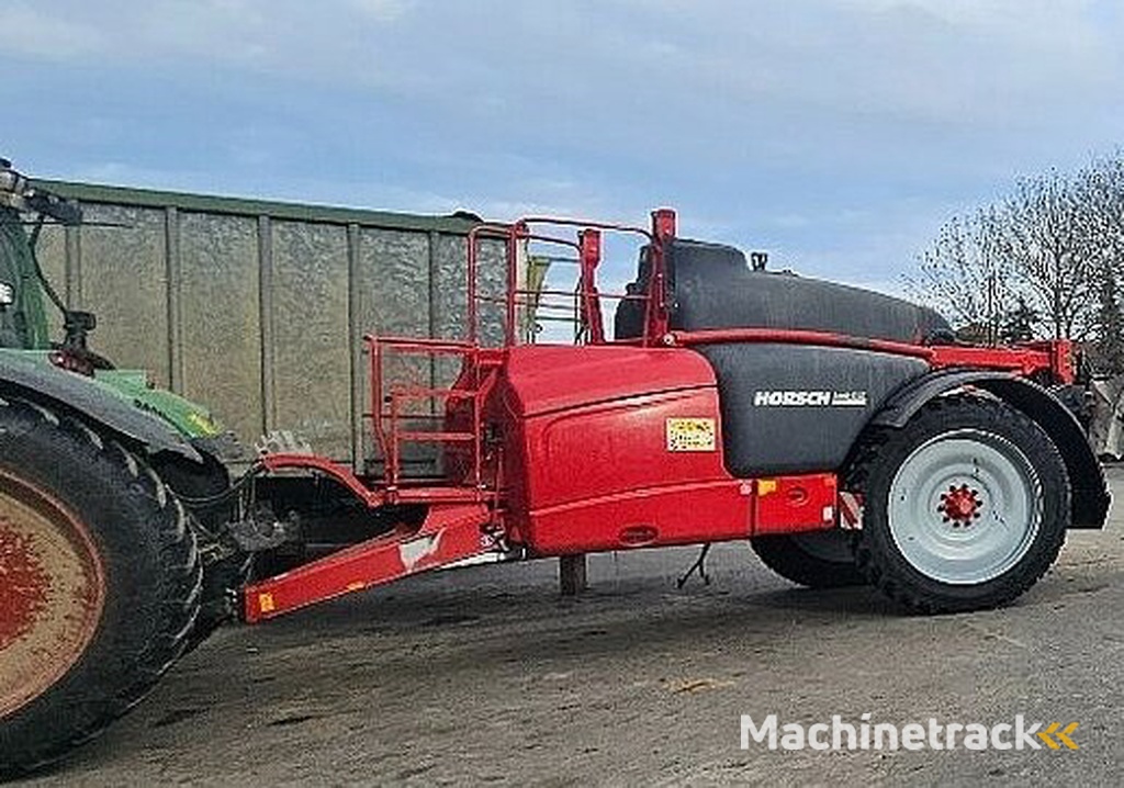 _JINÉ (D) HORSCH Leeb - LT 5