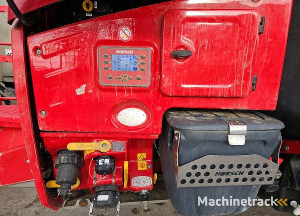 _JINÉ (D) HORSCH Leeb - LT 5