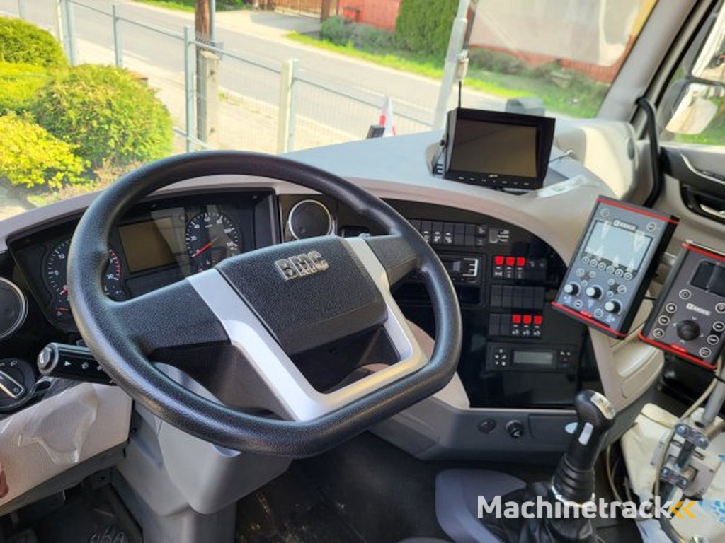 _JINÉ (TR) BMC - TUGRA TGR 3540 +(HR)Rasco