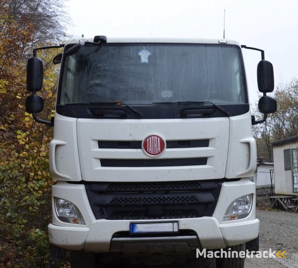 TATRA T158 Phoenix (8P6R23) / DAF motor PACCAR MX11