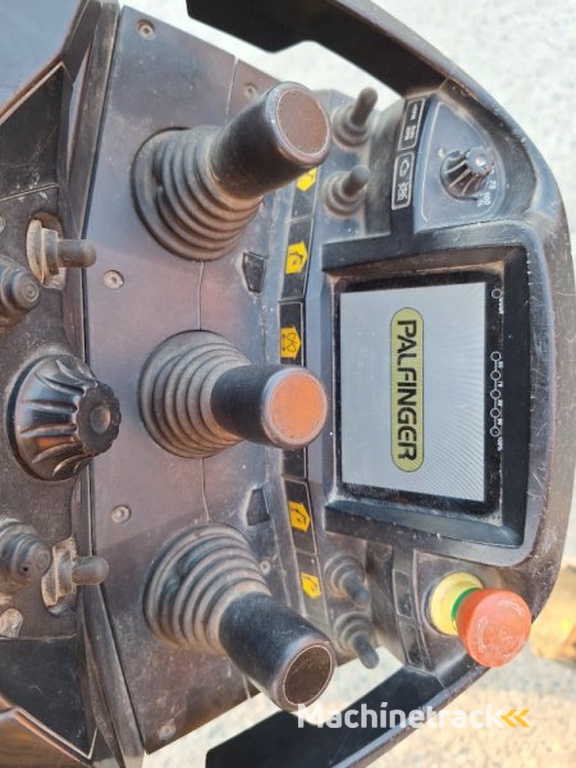 MAN TGS 26.440 +Palfinger PK26001 +Schwarzmüller