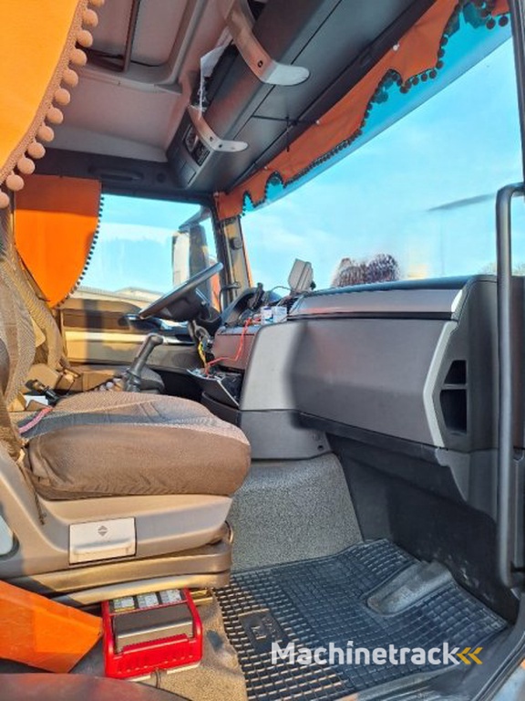 MAN TGS 26.440 +Palfinger PK26001 +Schwarzmüller