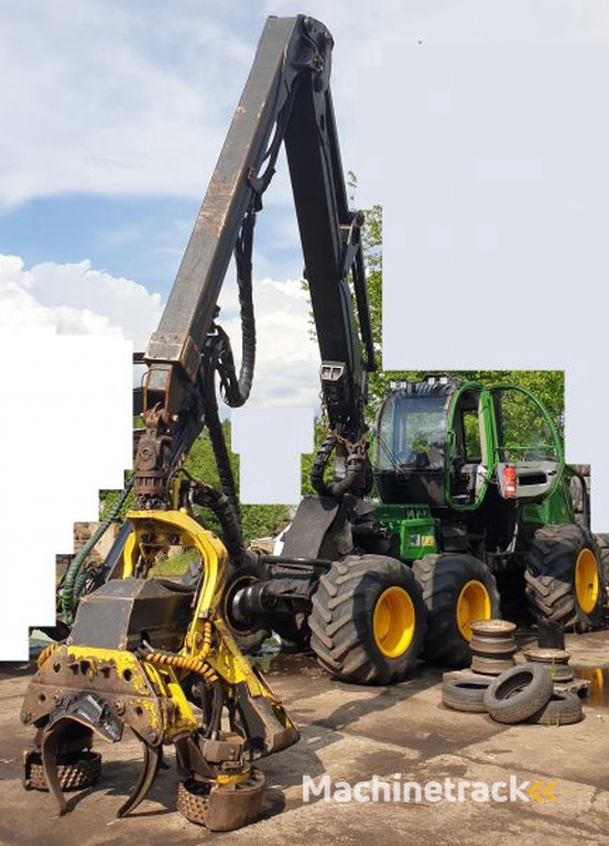 John Deere 1270 E (+CH7)