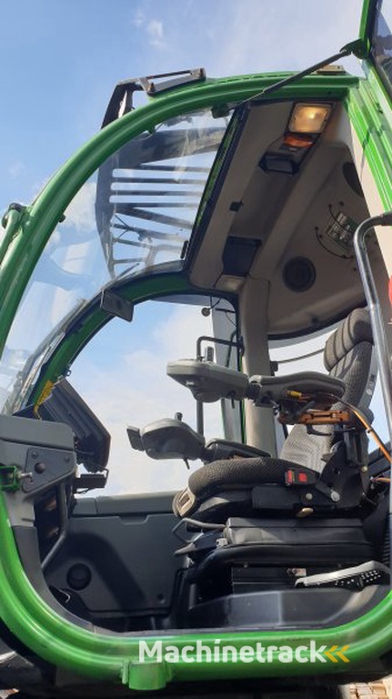 John Deere 1270 E (+CH7)