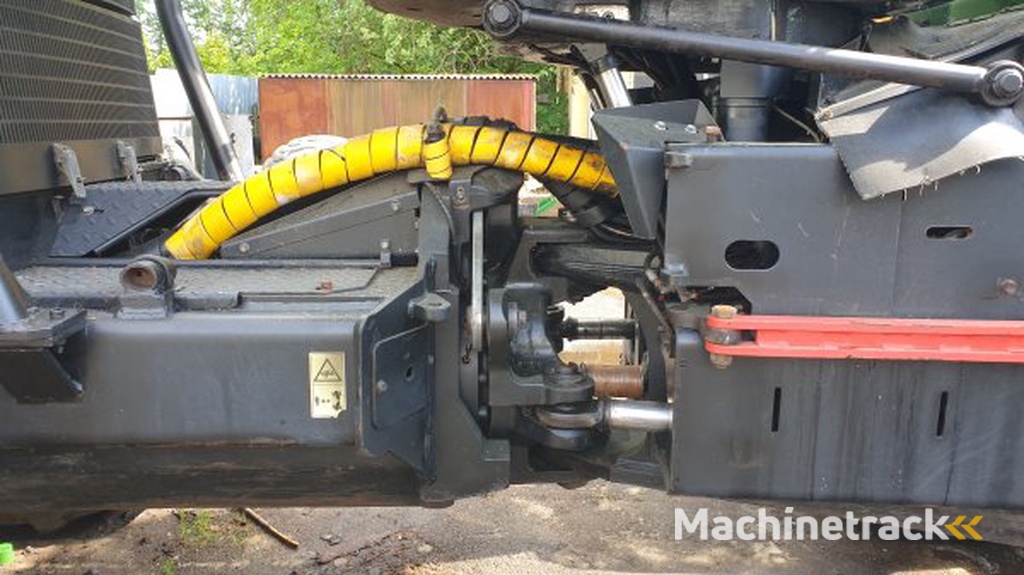 John Deere 1270 E (+CH7)