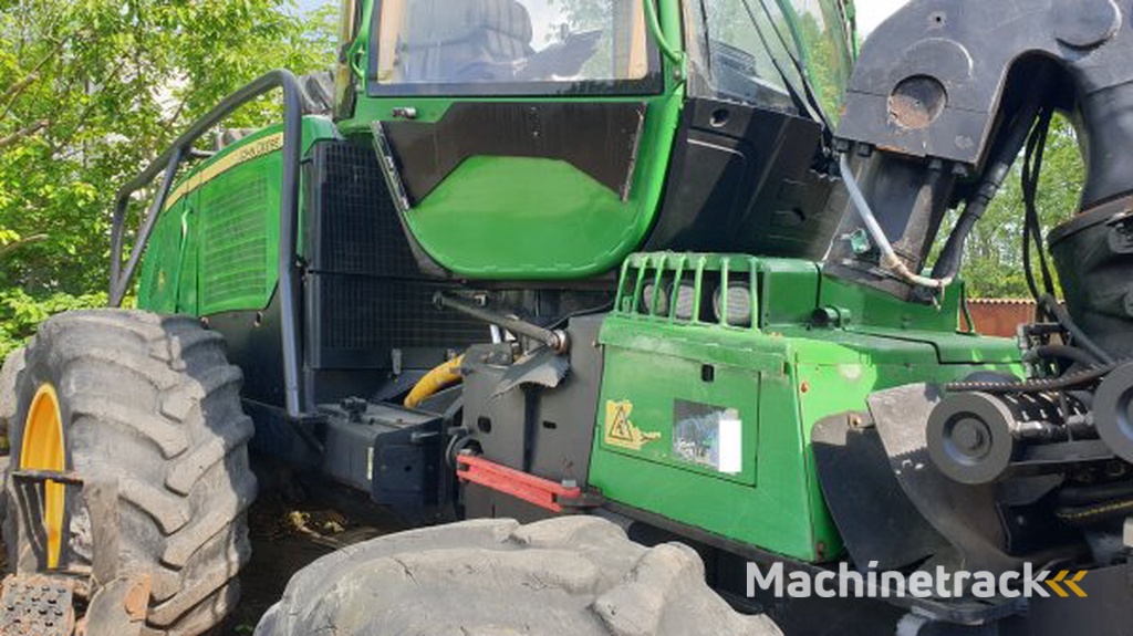 John Deere 1270 E (+CH7)