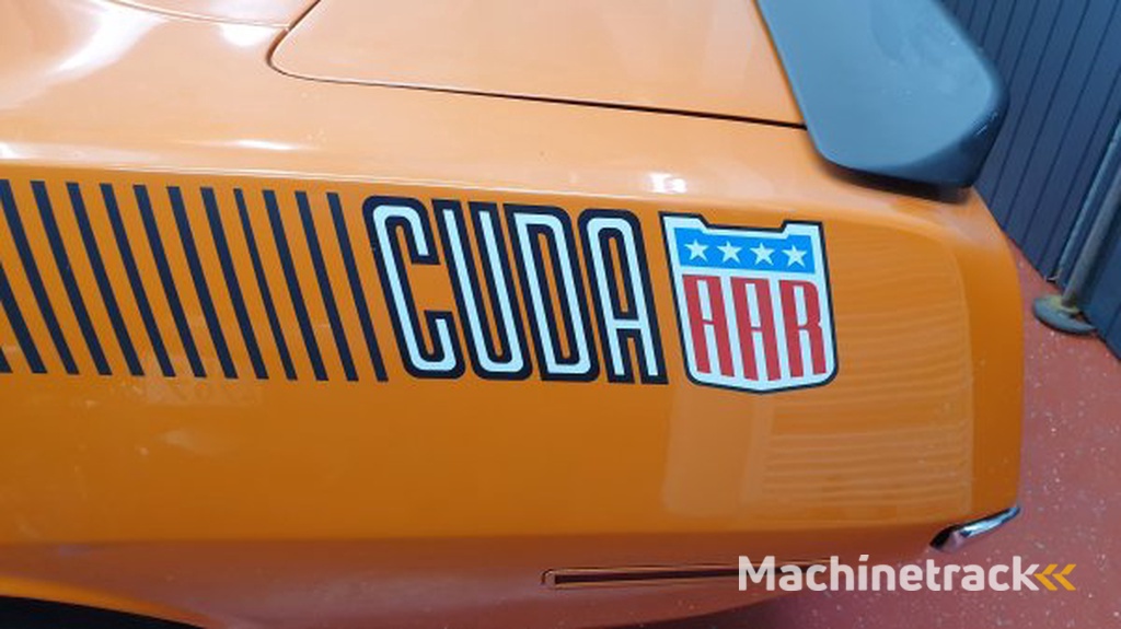 _JINÉ PLYMOUTH - BarraCUDA (AAR, Six-Pack