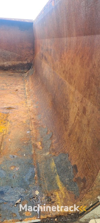 vloeistof container 30 M3 met rol zeil