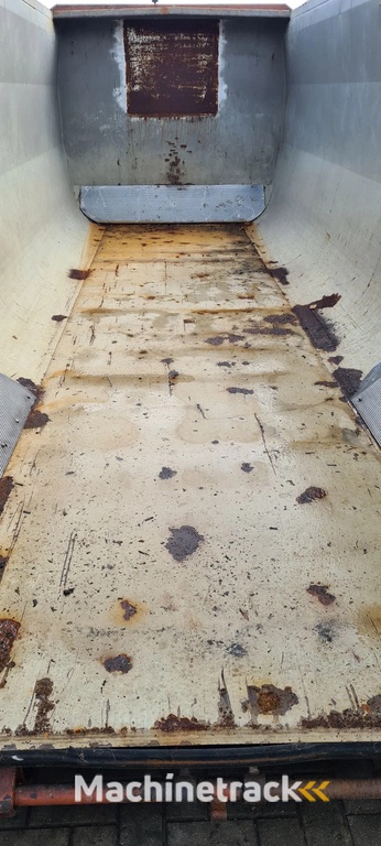 vloeistof container 30 M3 met rol zeil