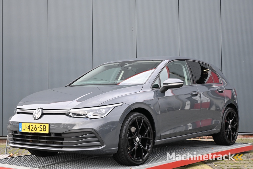 Volkswagen Golf 1.5 TSI Life Business